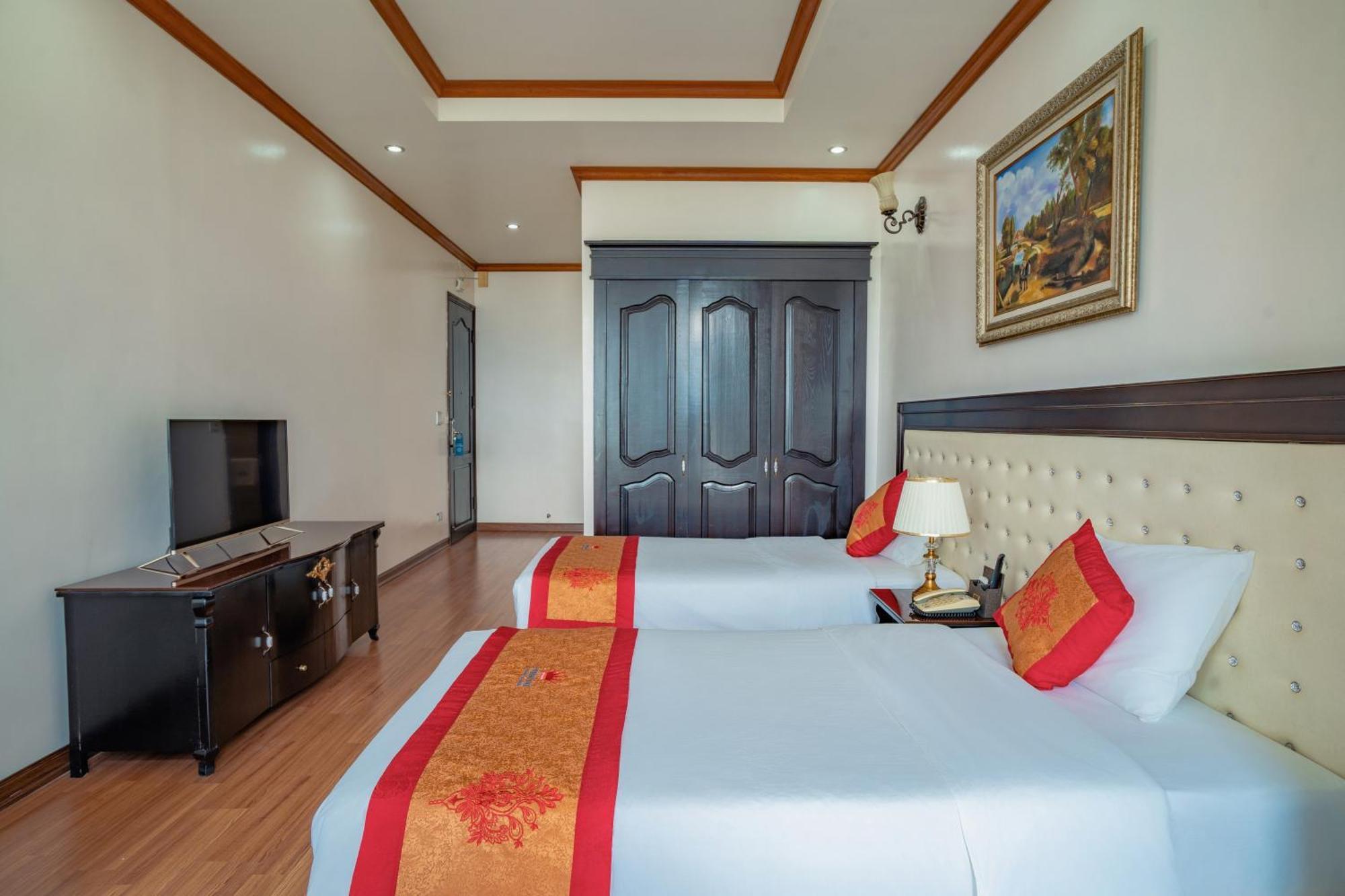 Phuong Anh Hotel 1 Hai Duong Bagian luar foto