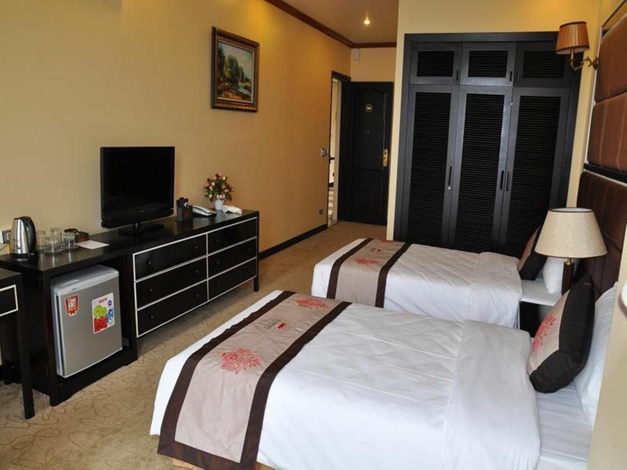Phuong Anh Hotel 1 Hai Duong Bagian luar foto